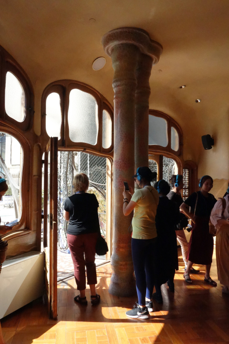 カサ・バトリョ Casa Batllo アントニ・ガウディ Antoni Gaudi 世界遺産 2018年9月 バルセロナの旅(14)_f0117059_20021355.jpg