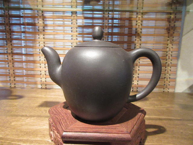 茶壺画像 ー 周志雲_b0151300_13210601.jpg
