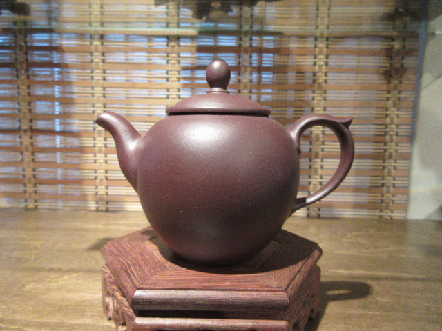 茶壺画像 ー 周迎珂_b0151300_13285664.jpg