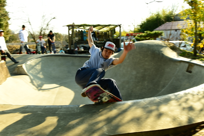SKATE_f0381120_19450616.jpeg