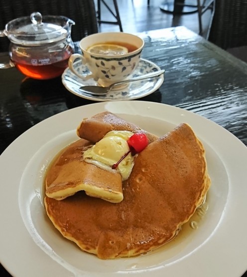 パンケーキが美味しい 全席喫煙ok の昔ながらの喫茶店 カフェ ブリッヂ 有楽町 カステラさん