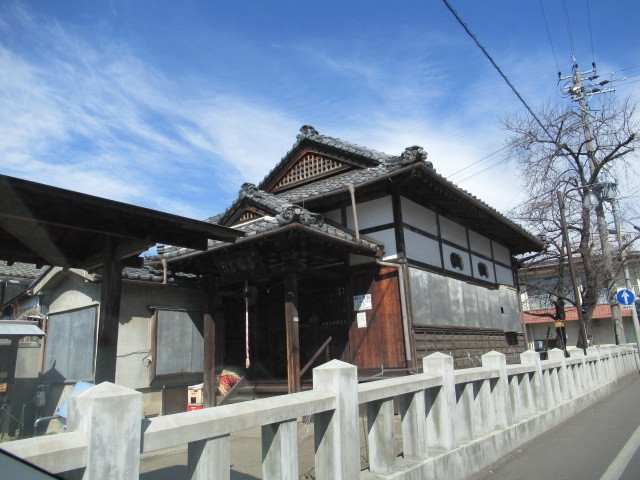 f0236260_23083416.jpg