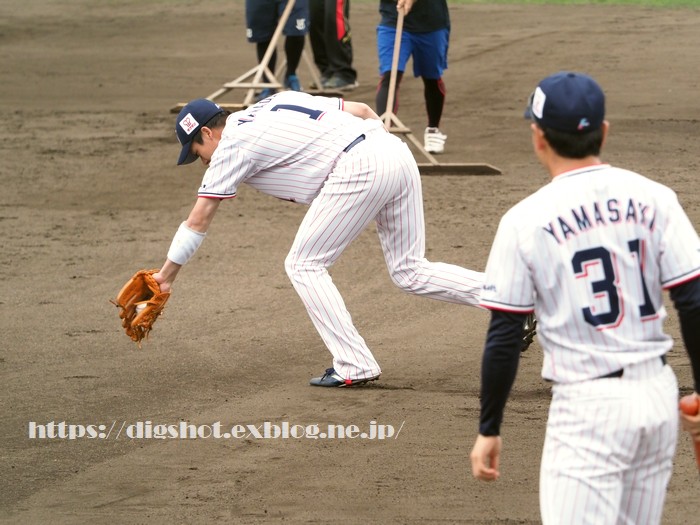 山田哲人選手2019沖縄キャンプその6(動画1)_e0222575_2135759.jpg