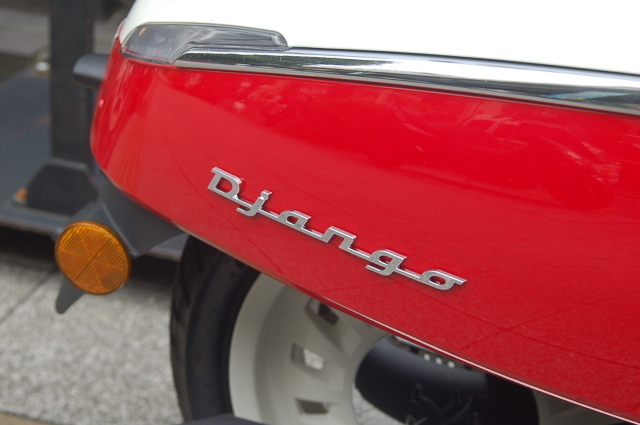 DJANGO（ジャンゴ）125 ★フランスから来た★おしゃれな１２５ｃｃ_d0099181_15512432.jpg