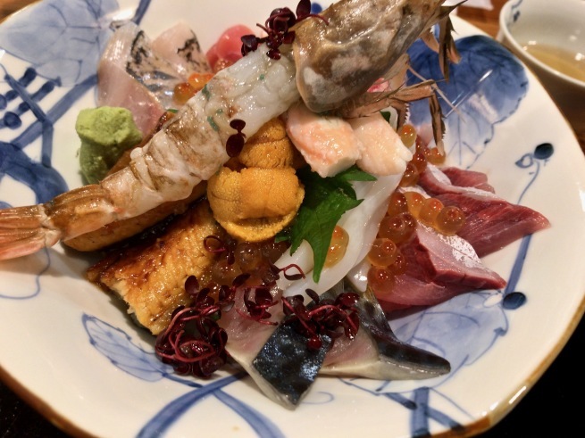 上品な海鮮丼。──「割烹 むら井」(金沢の旅 その14)_d0352022_15164821.jpg