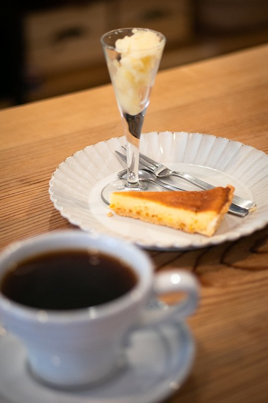 人には教えたくない隠れ家カフェ_d0353489_22092690.jpg