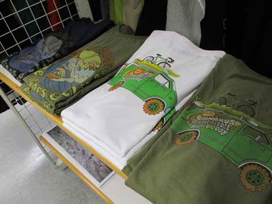 Teton Bros.の定番Tシャツ入荷、そしてコラボTのお知らせ!!_d0198793_14160500.jpg