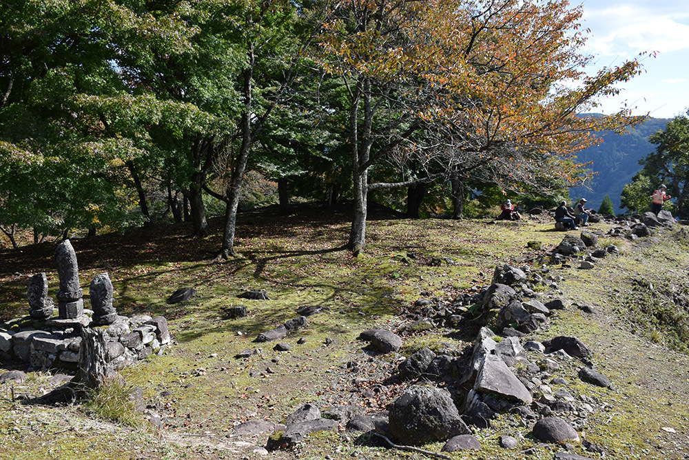 但馬八木城跡登城記 その3 ~石城本丸跡~_e0158128_20091593.jpg