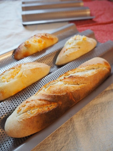 フランスパン用天板レポ と ソフトチーズフランス : くるみん家の