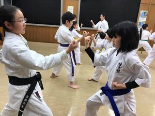 木曜空手　手稲教室　前田教室_c0118332_22071525.jpg