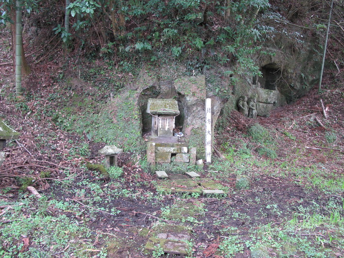 馬上八幡社と緒方三郎惟栄（これよし）と馬上金山_a0166196_15323318.jpg