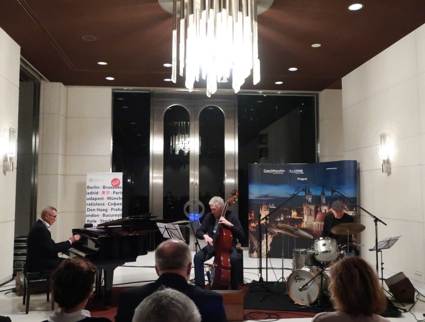 2019.03.06 Miroslav Vitous Trio @ the Czech Embassy_a0107397_07311692.jpg