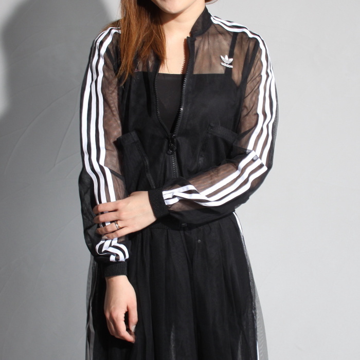 レディース Adidas originals 可愛いウェア入荷しました。あのスニーカーも再入荷！_b0077322_18102145.jpg