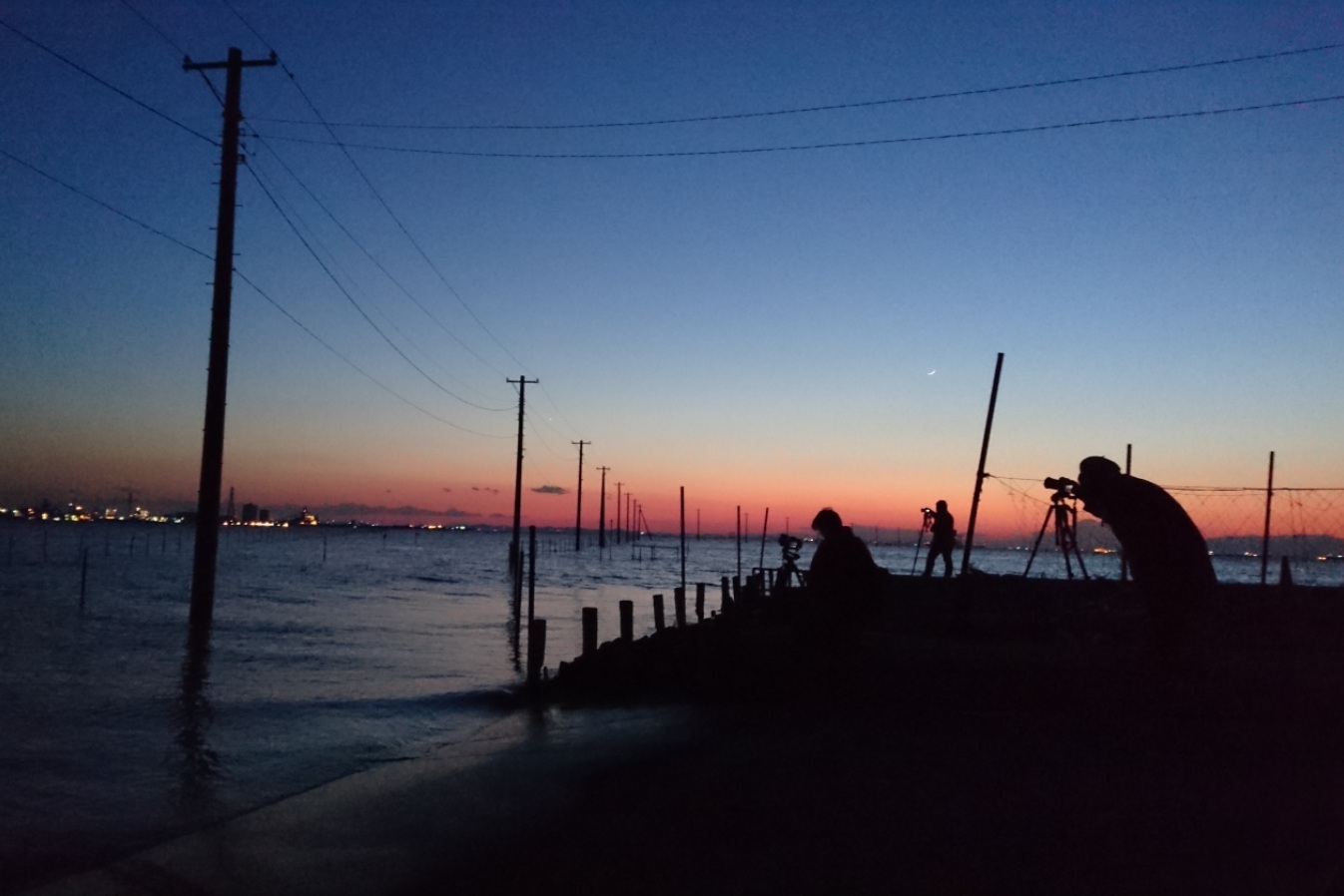 満潮の海中電柱と夕焼け 江川海岸 こころ絵日記 Vol 1