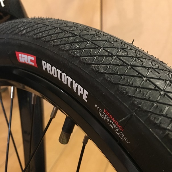 Ircのbmxレース用インチタイヤ Siren Pro 酒は呑んでも飲まれるな Ircのbmxレース用インチタイヤ Siren Pro 酒は呑んでも飲まれるな