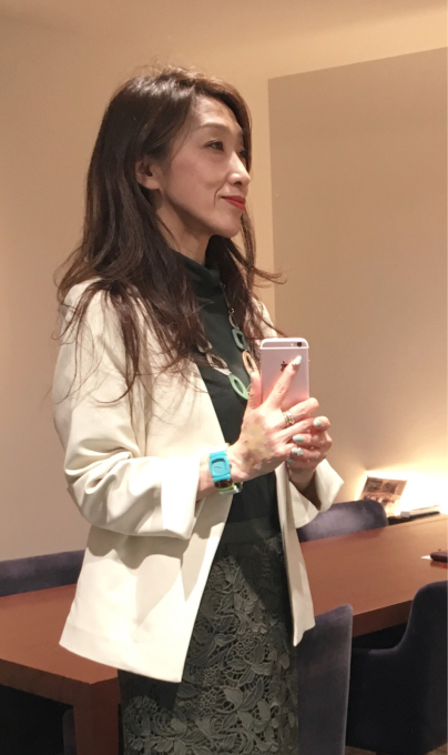 本日の 素敵だcolor は 白系ジャケット 色彩コンサルタント 松本千早のブログ real color dream 本日の 素敵だcolor は 白系ジャケット 色彩コンサルタント 松本千早のブログ real color dream