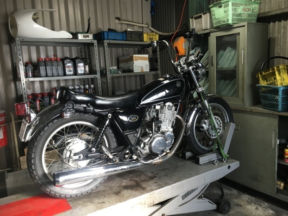 SR400 ハンドル交換_a0139843_20514428.jpg