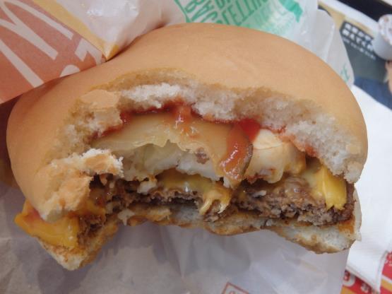 マクドナルド 神戸大開通店_c0118393_11151975.jpg