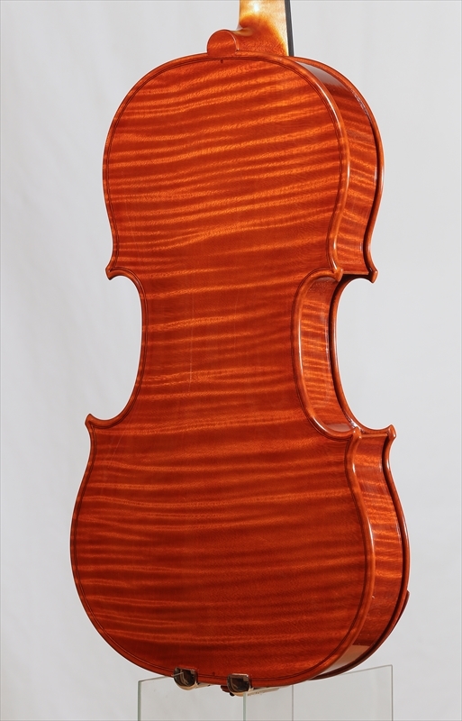 2018年　ヴァイオリン　ストラディバリ1705年モデル　トリエンナーレ参加楽器_a0197551_04070987.jpg