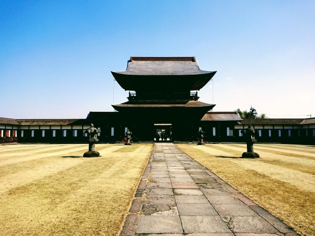 富山県唯一の国宝ですよ_e0167593_16575349.jpg