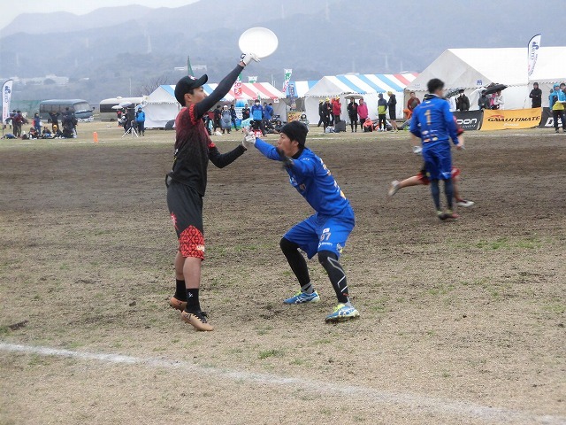 大会後の雨の中のゴミ拾いが清々しい 「ドリームカップ2019」の決勝戦と表彰式_f0141310_07303881.jpg