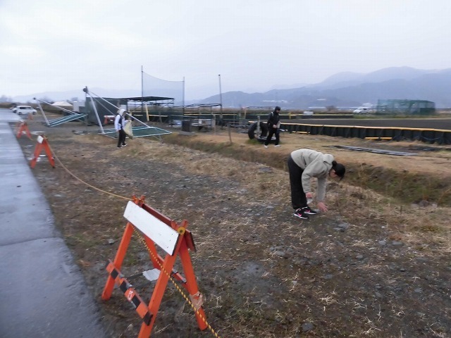大会後の雨の中のゴミ拾いが清々しい 「ドリームカップ2019」の決勝戦と表彰式_f0141310_07315783.jpg