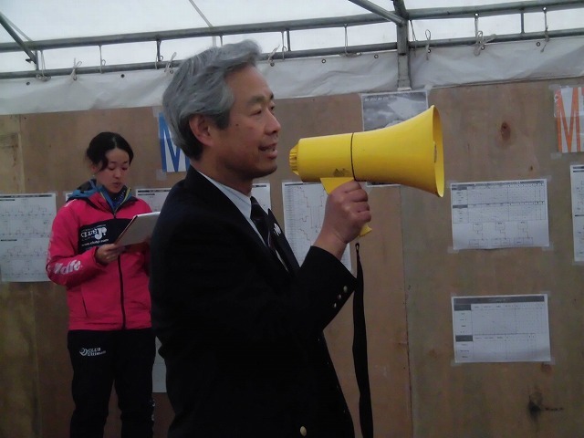 大会後の雨の中のゴミ拾いが清々しい 「ドリームカップ2019」の決勝戦と表彰式_f0141310_07321663.jpg