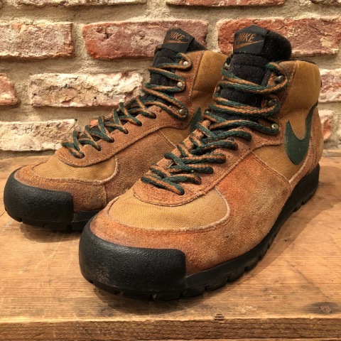 nike approach hiking boot