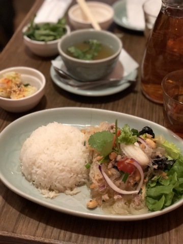 タイ料理の人気店「クルン・サイアム」→リンツショコラカフェ@自由が丘_a0157409_18082378.jpeg