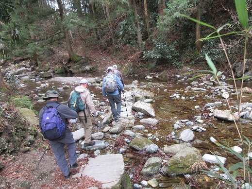 初春の秩父釜伏山を歩く_c0273271_08492535.jpg