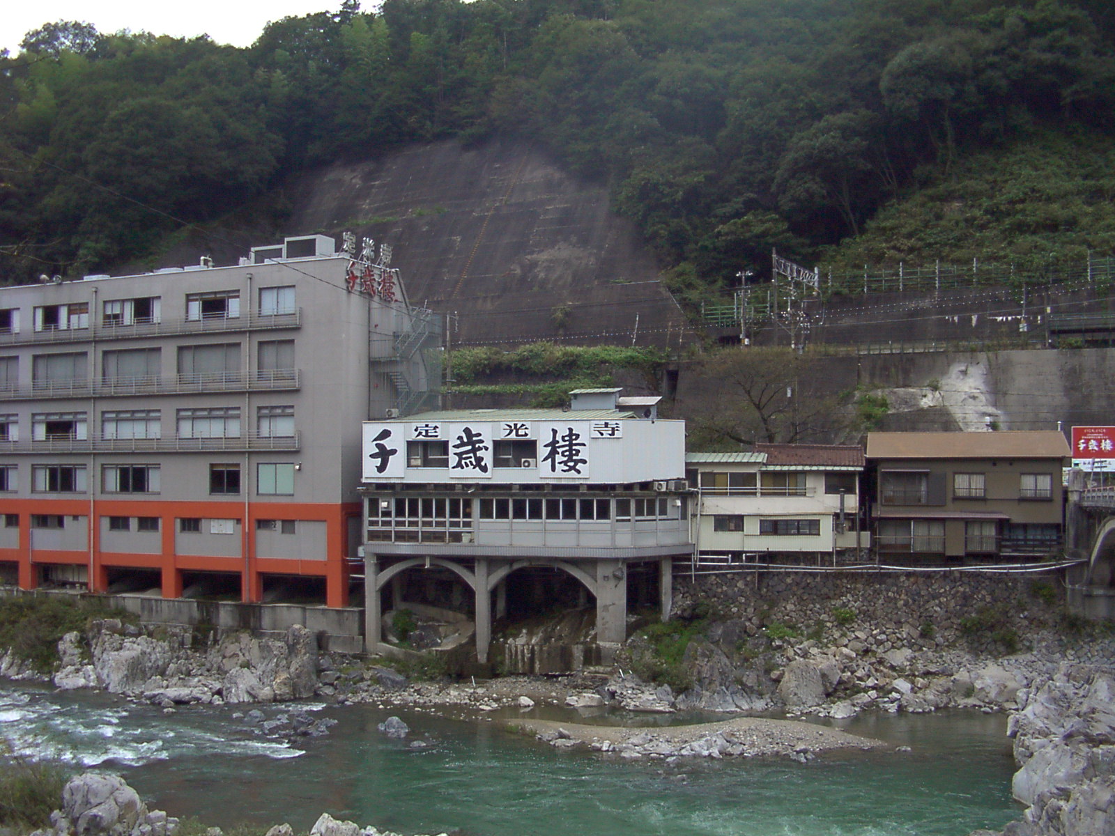 鉄道模型 N 定光寺千歳楼お風呂館完成 Kazuの日々の企み