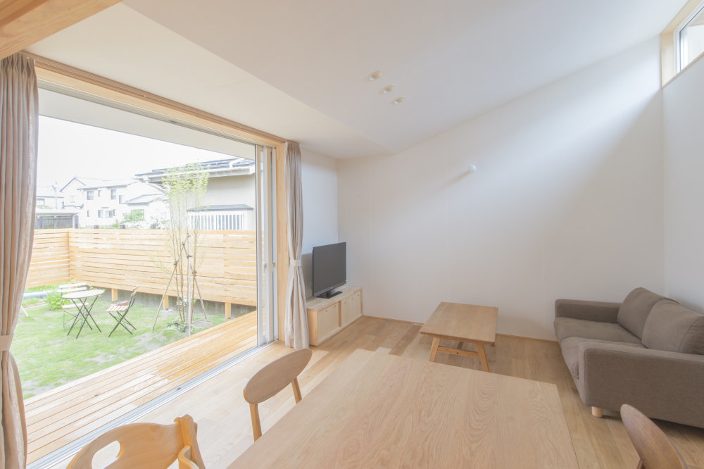 一般的な天井の高さとは? 奈良三郷町の家_b0349892_20270656.jpg