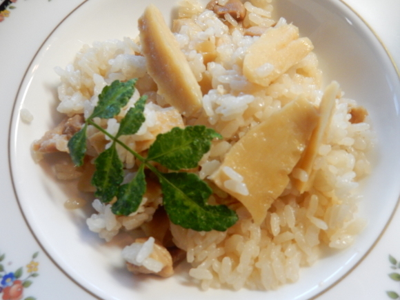 ’19,3,14(木)初物のタケノコご飯、美味しかったです!_f0060461_10304403.jpg