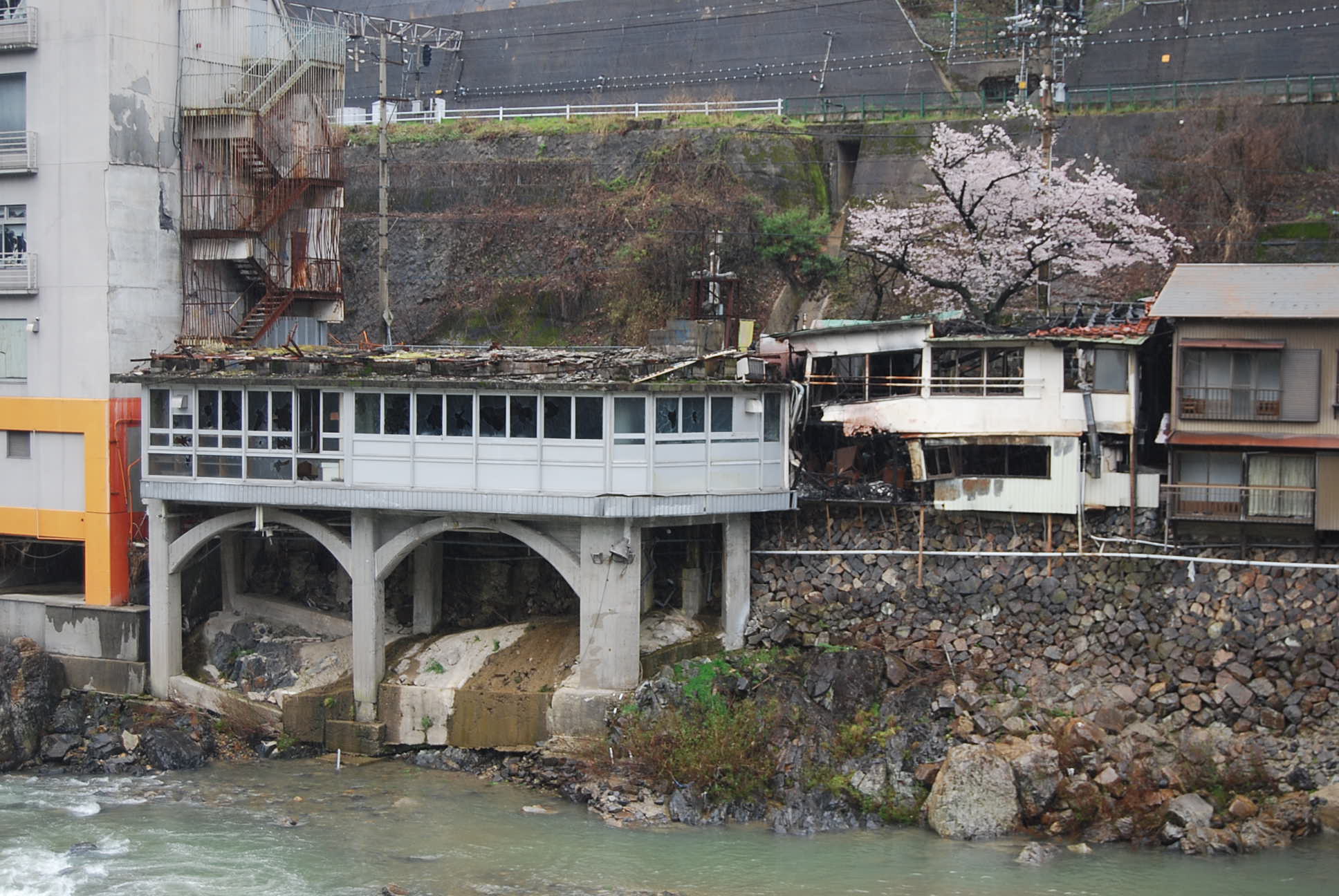 鉄道模型 N 千歳楼のその後 Kazuの日々の企み