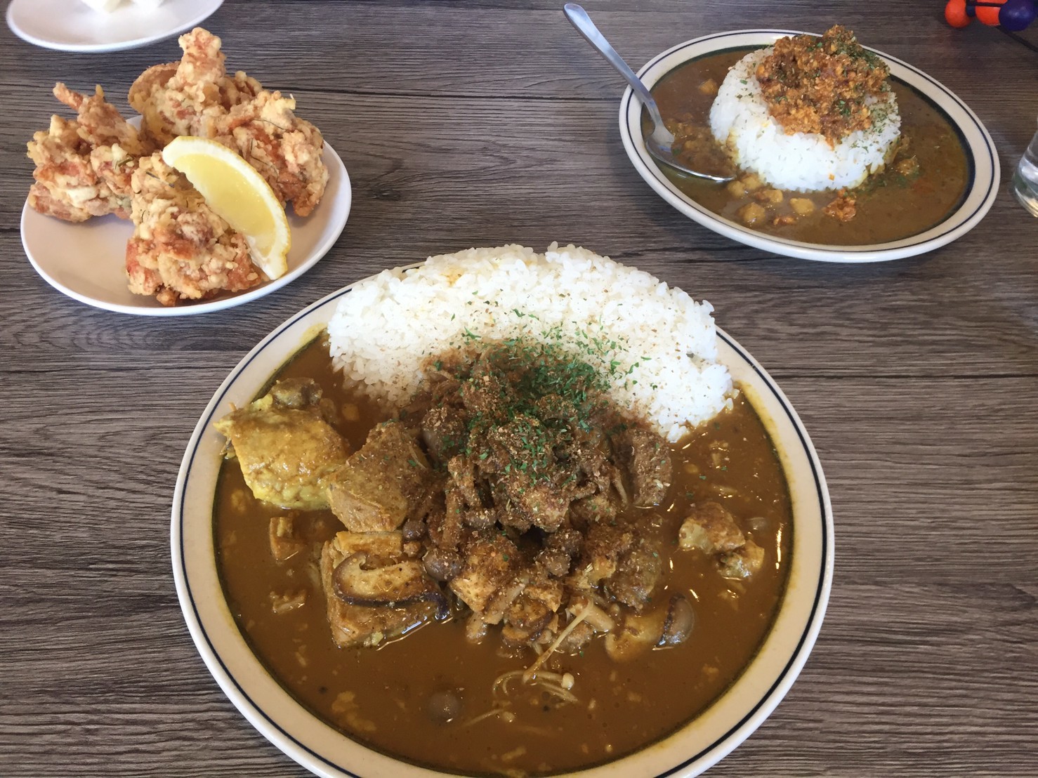 カレー食堂 Bonheur  ココナッツダルの鶏キーマ_e0115904_06140553.jpg