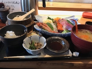 友達のおごりでランチ_f0231309_06272671.jpg