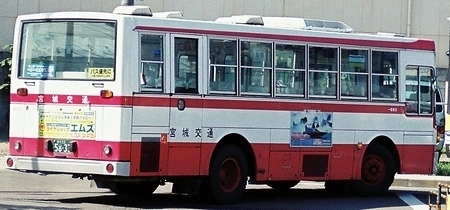 宮城交通 いすゞLTと日デRPの富士重工架装車_e0030537_00202279.jpg