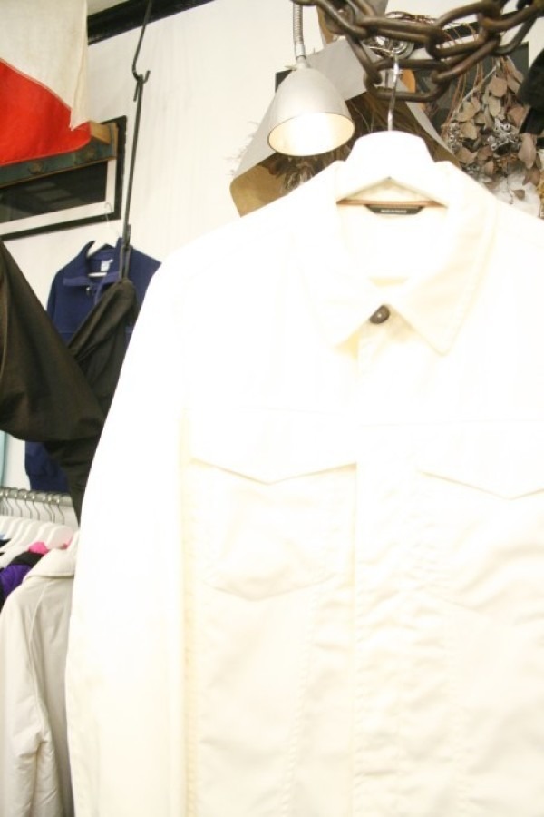 遅くなっちゃったので商品紹介だけ。入荷HERMES/エルメス。メンズ。シャツ、ジャケット、ボトムス_f0180307_00302733.jpg
