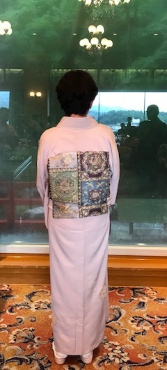 10周年・お世話になっている素敵な先輩方・相良刺繍の着物。_f0181251_16294385.jpg