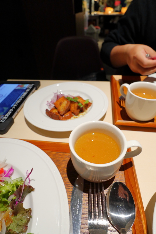 高知 蔦屋書店 RAKUDA NIKU BARU JAPAN_a0077663_12420118.jpg
