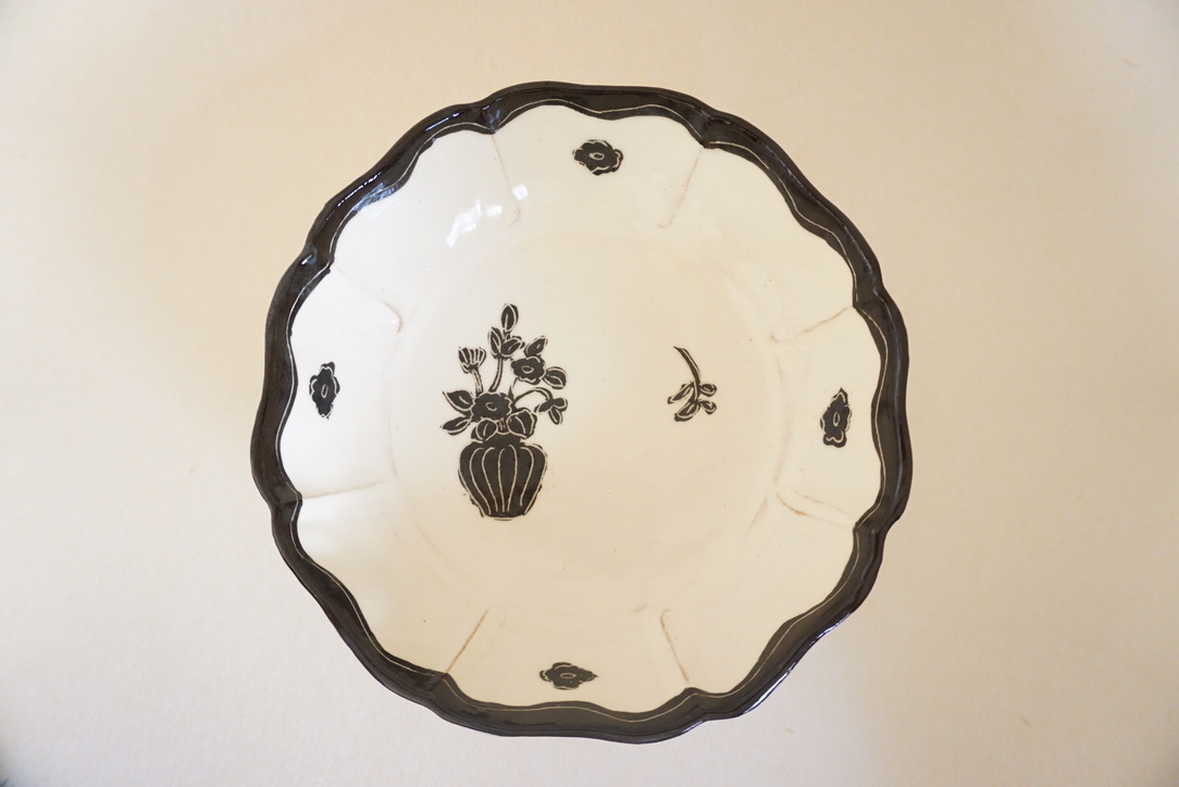 菅野一美陶展 明日からです(会期3/20~25)_b0132442_16152870.jpg