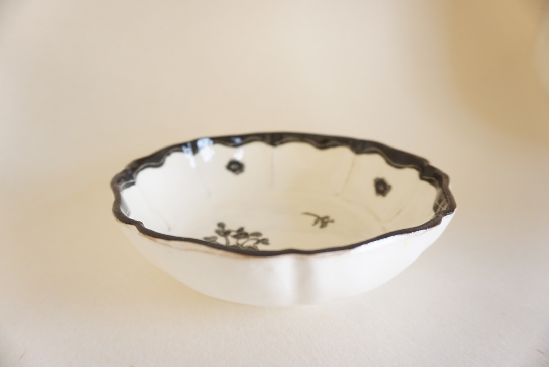 菅野一美陶展 明日からです(会期3/20~25)_b0132442_16153184.jpg