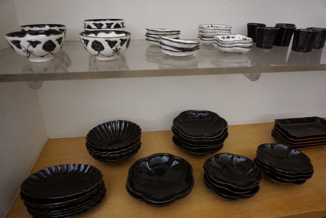 菅野一美陶展 明日からです(会期3/20~25)_b0132442_19225246.jpg