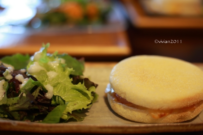 ジャストカフェ(JUST CAFE)~ゆっくりと朝食を~_e0227942_23422894.jpg