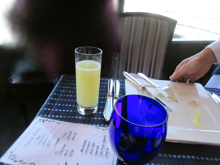 【ホテルモントレ横浜】素晴らしすぎる眺めのエスカーレで飲み放題付きランチ3800円_b0009849_13322556.jpg