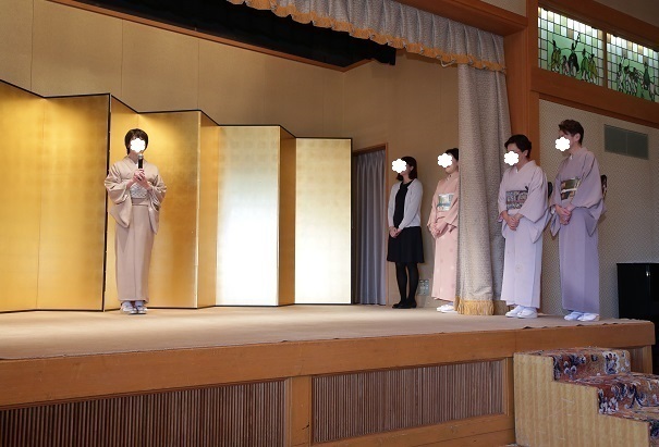 10周年最終回・お嫁さんのお母様・美しい着物の色たち。_f0181251_18423466.jpg