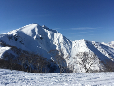 晴天の谷川岳へ_d0261589_18574178.jpg