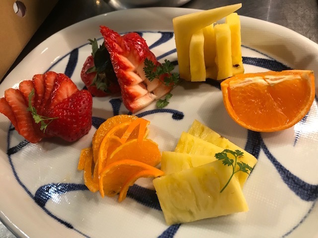 フルーツ盛り_f0232994_13123870.jpg