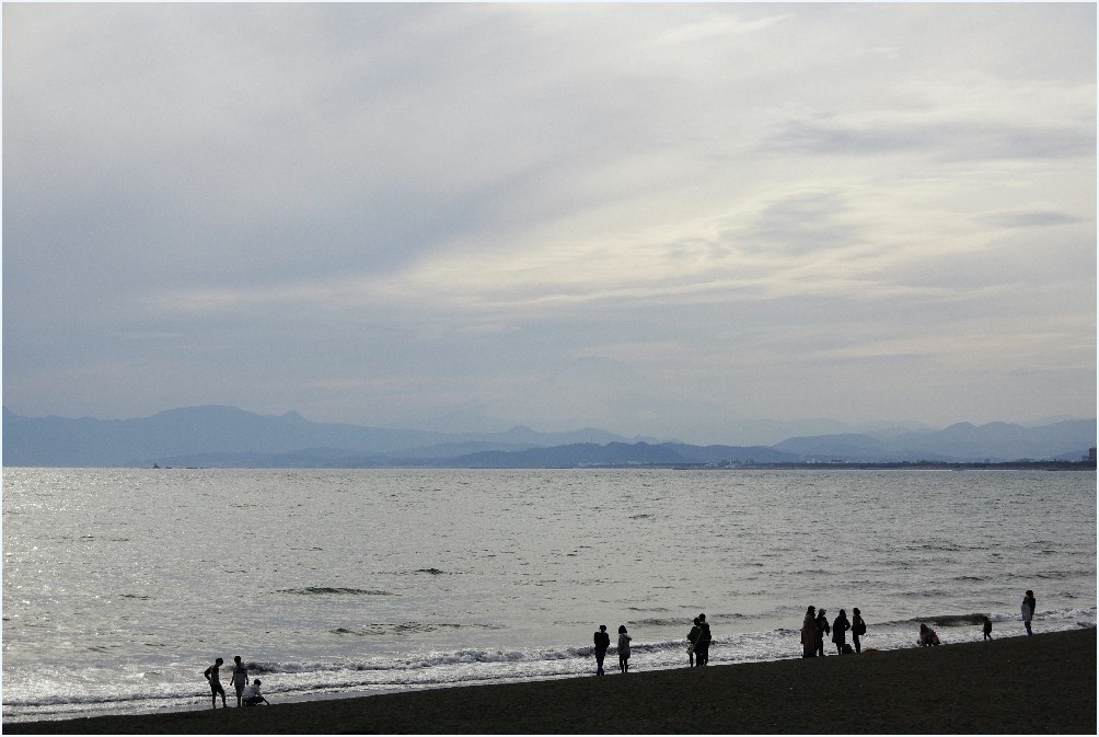 海辺のシルエット_c0352813_10013963.jpg