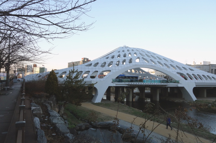 旧大田女子中学校講堂 大田大興洞聖堂 旧国立農産物品質管理院忠清支院 木尺橋 旧産業銀行大田支店 2018年12月 大田・ソウルの旅(4)_f0117059_16434622.jpg